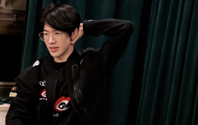 官方公告：VP 将 Jame 降级至替补